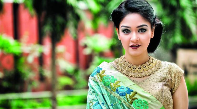 পোশাকের সাথে গয়না নির্বাচন