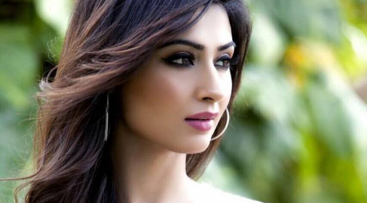 চুলের জৌলুস ফেরাতে হেয়ার মাস্ক