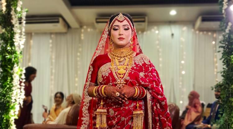 বিয়ের শাড়ী ও লেহেঙ্গার কেনার জন্য কোথায় যাবেন ?
