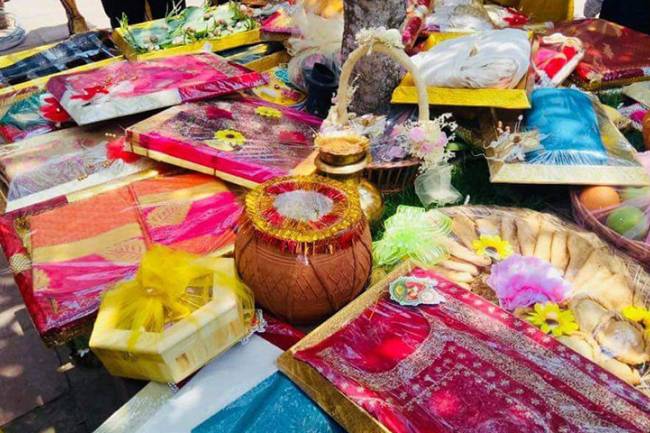 হলুদের ডালা সাজাবেন কিভাবে ?