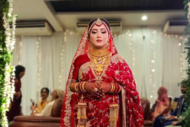 বিয়ের শাড়ী ও লেহেঙ্গার কেনার জন্য কোথায় যাবেন ?